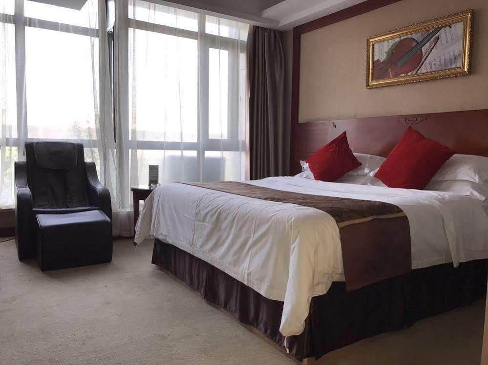 Vienna Hotel Shanghai Pudong Airport Huaxia Road Экстерьер фото